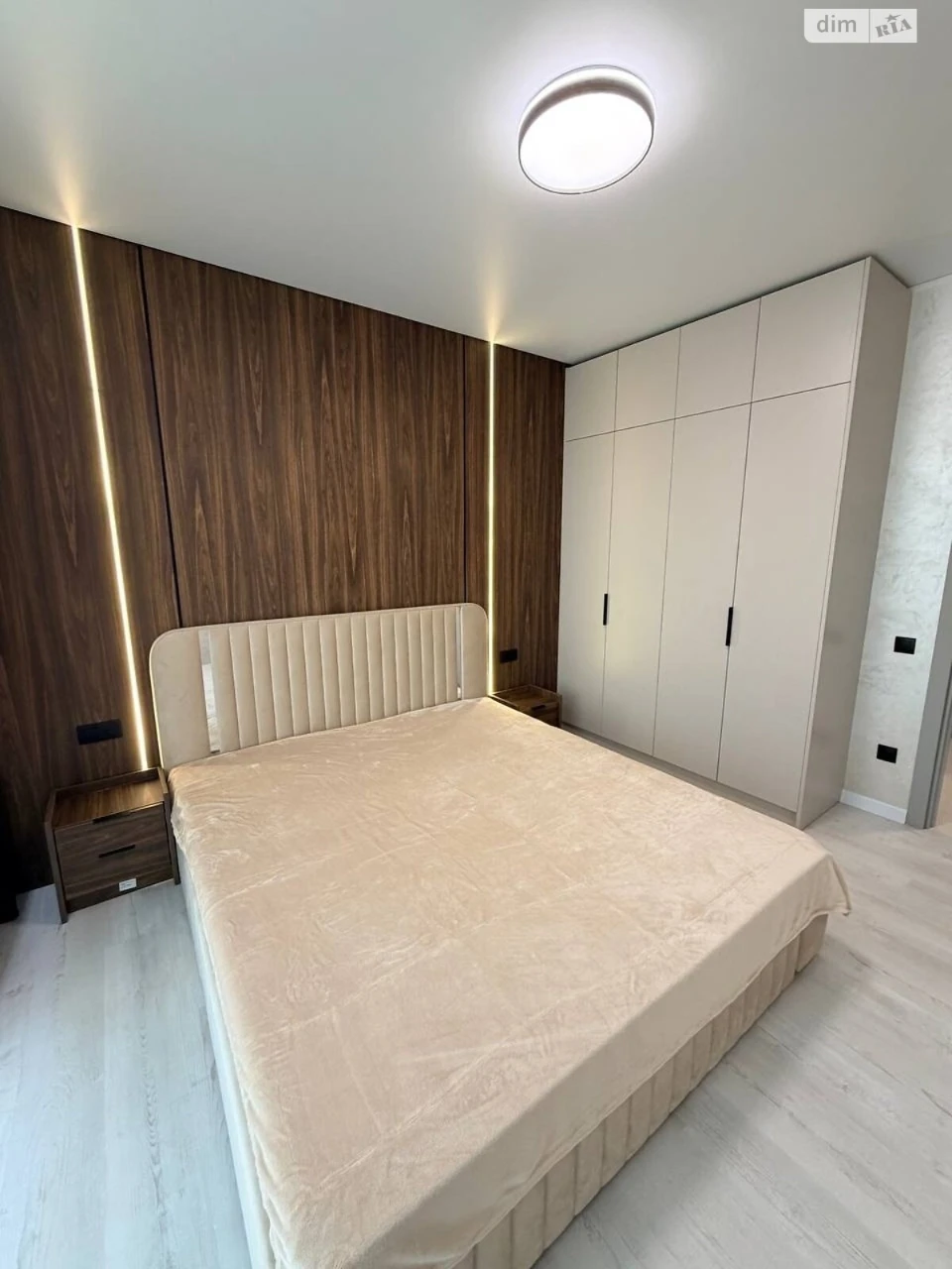 Apartment for Sale - Kompontny