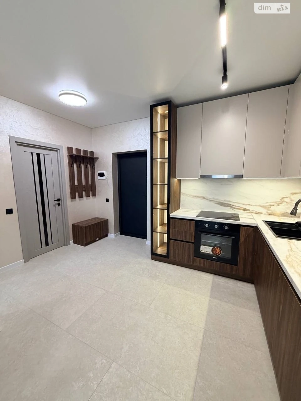 Apartment for Sale - Kompontny