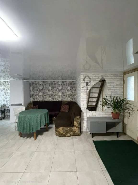 Selling part of a house, converted into a separate unit