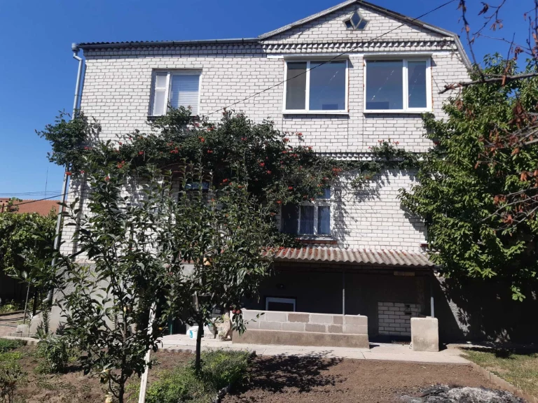 For Sale: A Great Quality House