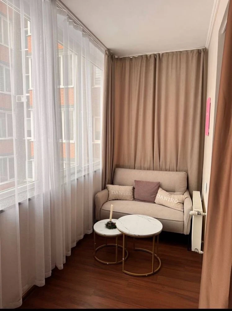 Spacious apartment in a new building with quality renovation