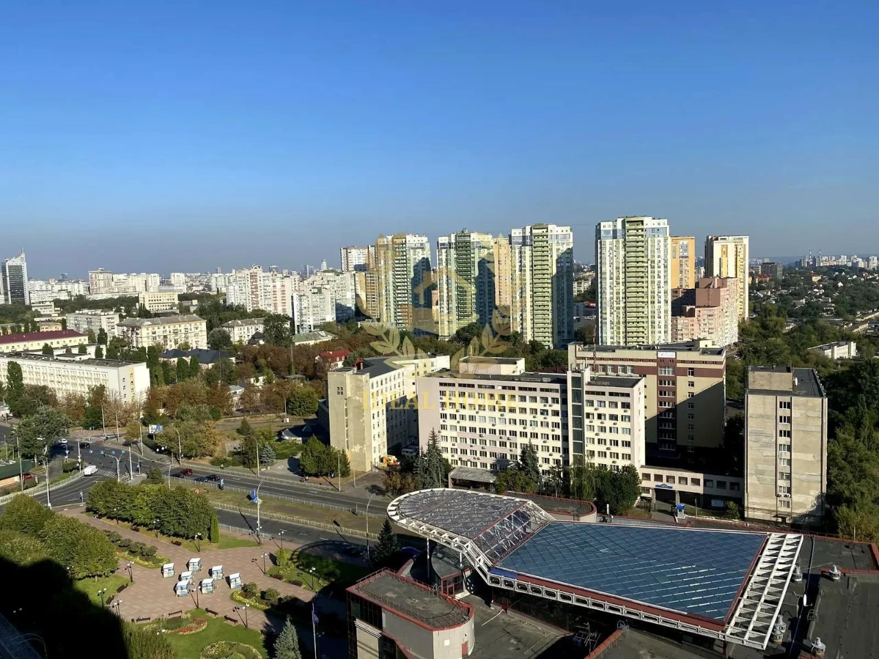 2-bedroom apartment for sale in the new OkLand residential complex near Sevastopol Square