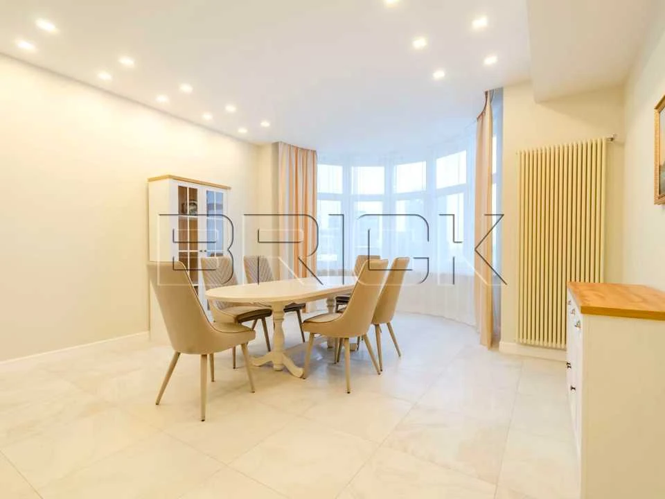 Apartment. Kruglouniversitytska st.