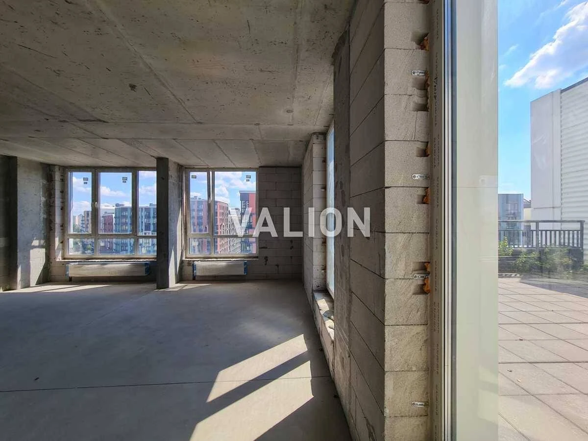 Apartment for Sale: 3-bedroom, Holosiiv, Tadeya Ril'skogo Street