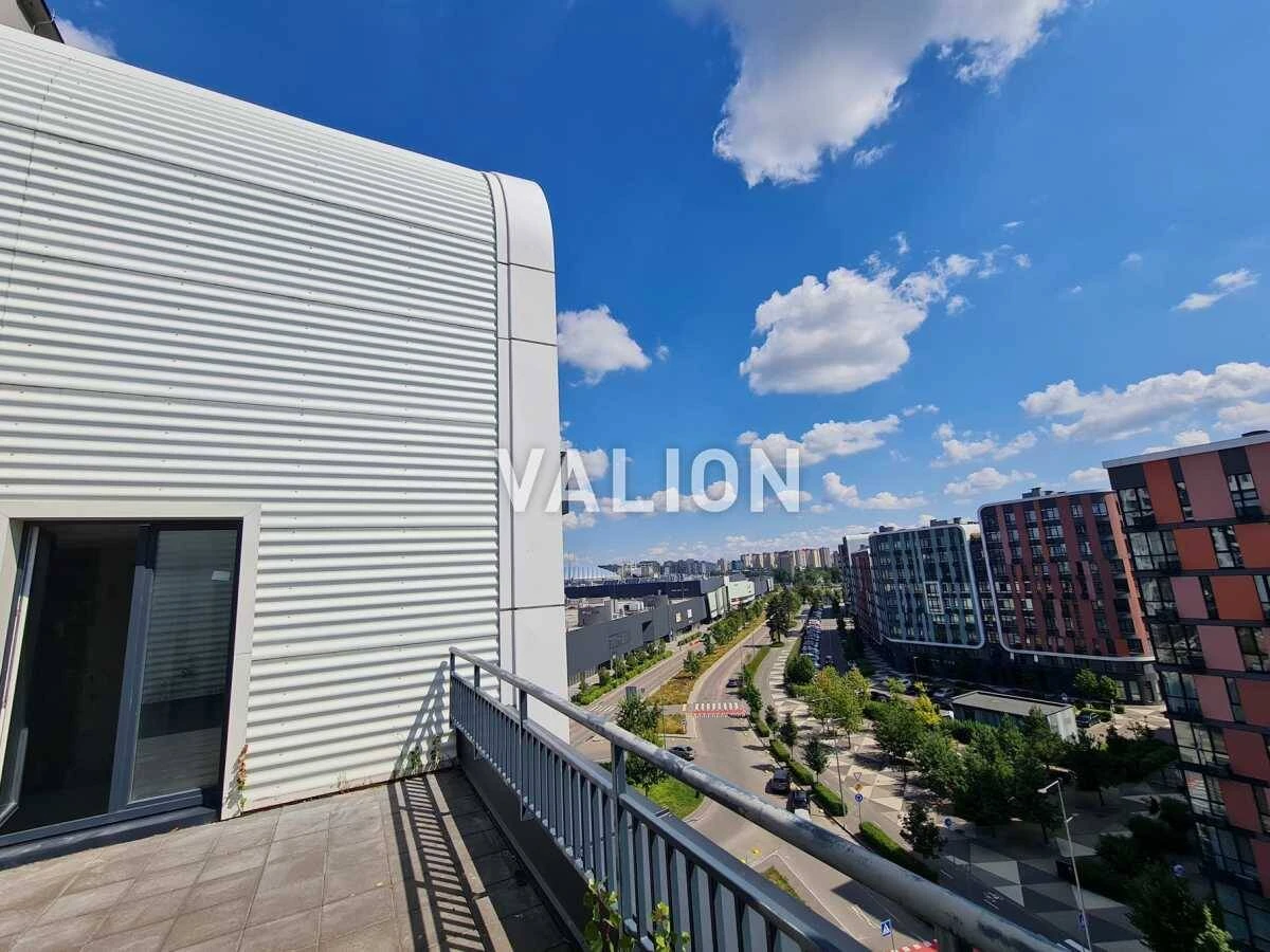 Apartment for Sale: 3-bedroom, Holosiiv, Tadeya Ril'skogo Street