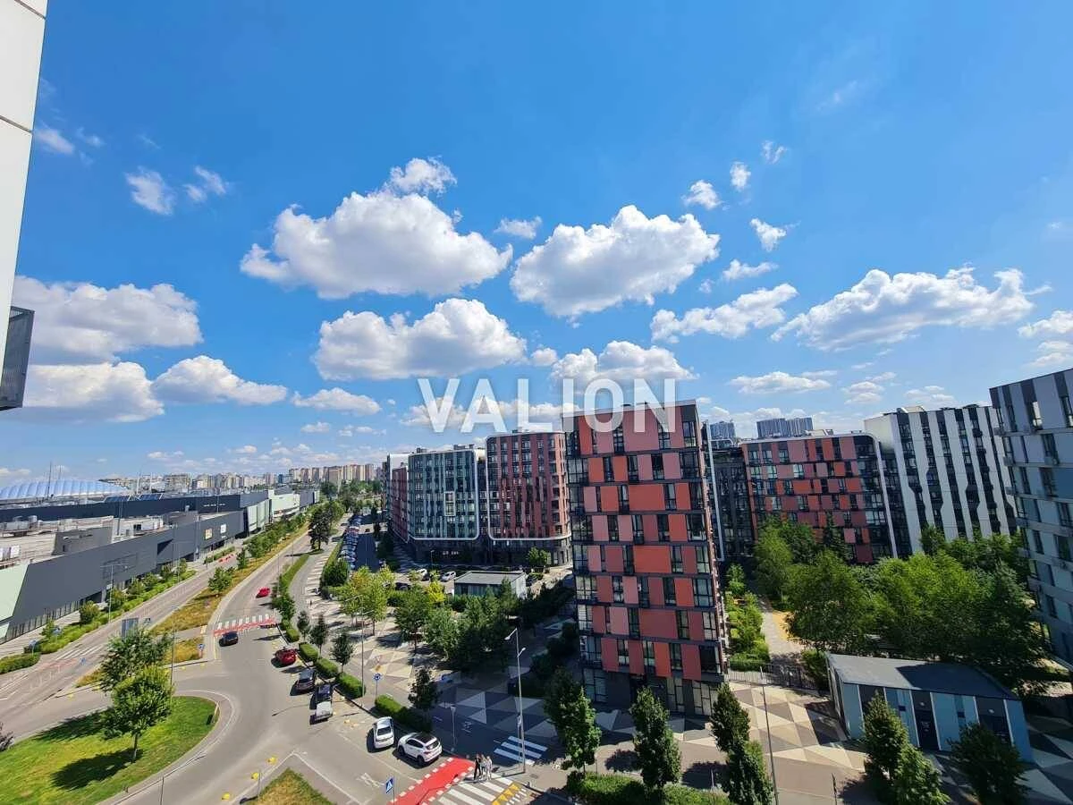 Apartment for Sale: 3-bedroom, Holosiiv, Tadeya Ril'skogo Street