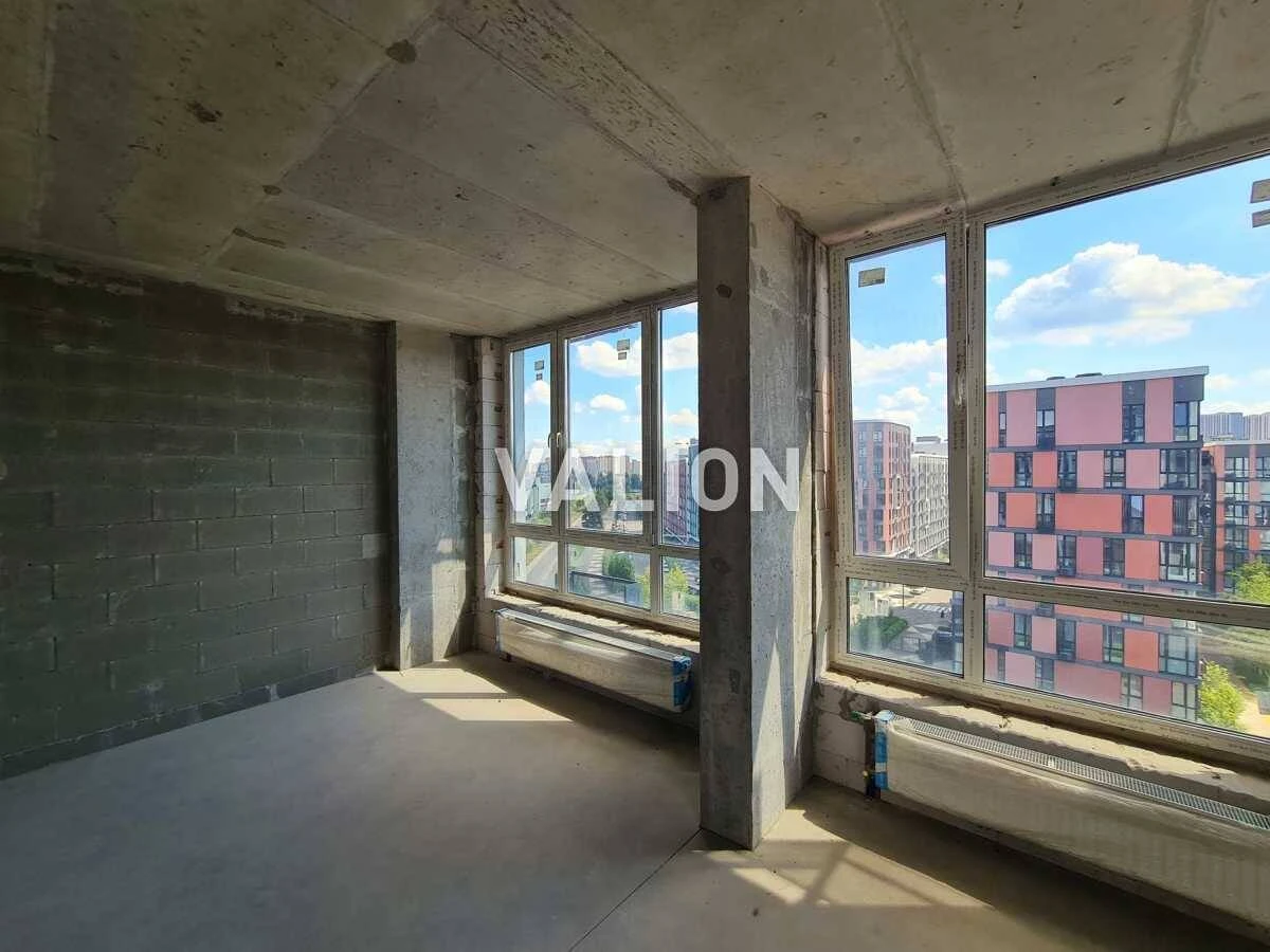 Apartment for Sale: 3-bedroom, Holosiiv, Tadeya Ril'skogo Street