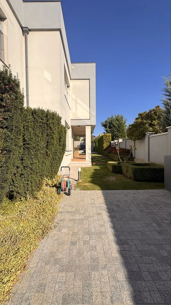 For Sale: Beautiful House by the Sea in Sovigny