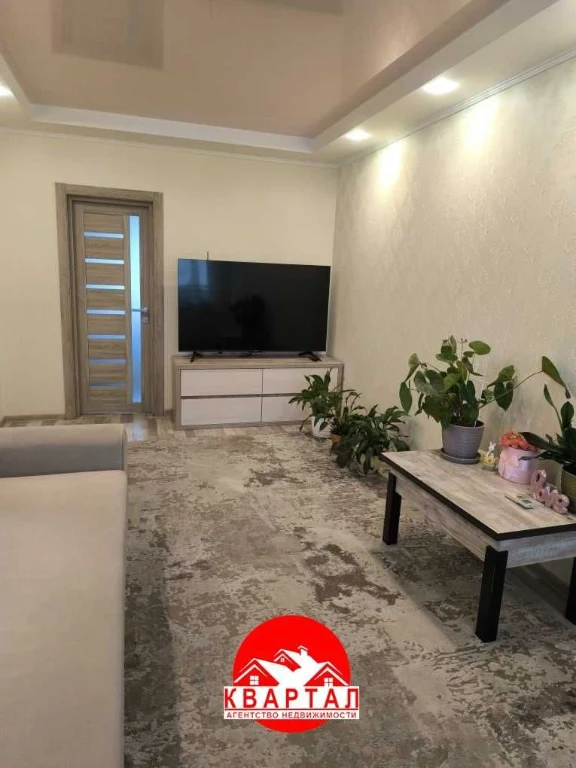 For sale 3-room apartment with renovation, area near Silpo on Fo
