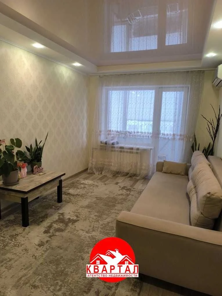 For sale 3-room apartment with renovation, area near Silpo on Fo