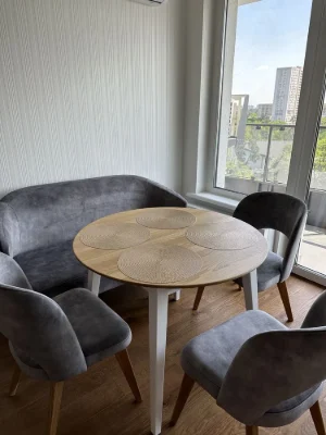 For Sale: Apartment near the Zhytomyr and Akademystytse metro stations in Kyiv