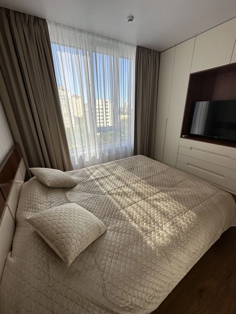 For Sale: Apartment near the Zhytomyr and Akademystytse metro stations in Kyiv