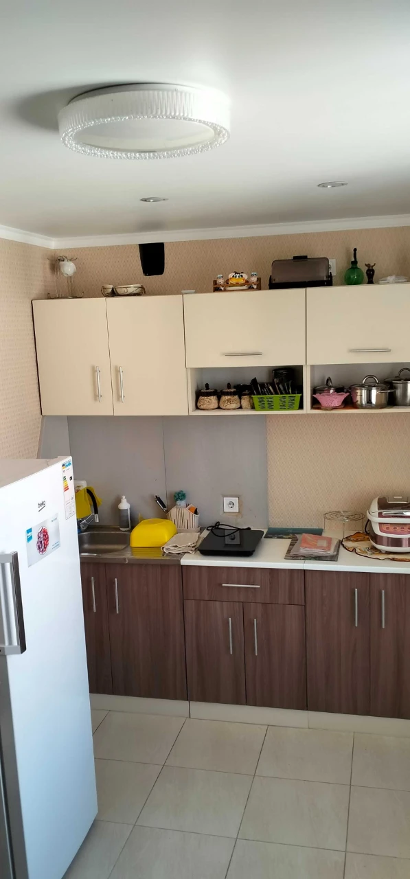 Apartment for sale from the owner! Renovated! Residential!
