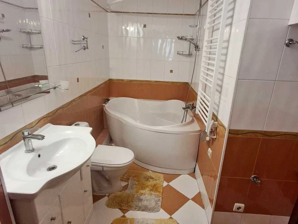 Apartment. Levka Luk'yanyka Street, Kyiv