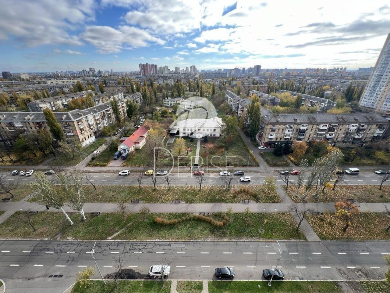 Apartment for Sale - Verkhovna Rada