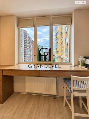 Sale Apartment Holosiiv