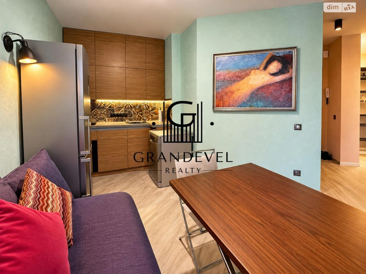 Sale Apartment Holosiiv