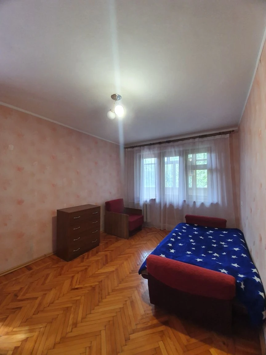 For Sale: 1-bedroom apartment in Pavlov Pole, near Botanicheskiy Sad metro station