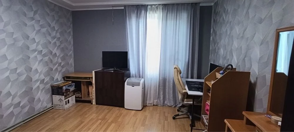 Продам 2 комнатную квартиру
