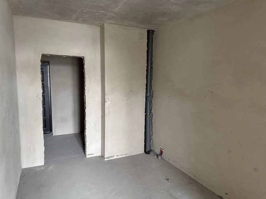 2nd Floor, I will sell my 2-room residential complex Berezhanskyi Mykola Gulaka St.
