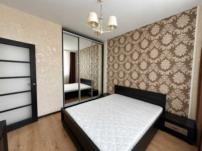 2-room apartment in Malaahit, Volskanal district