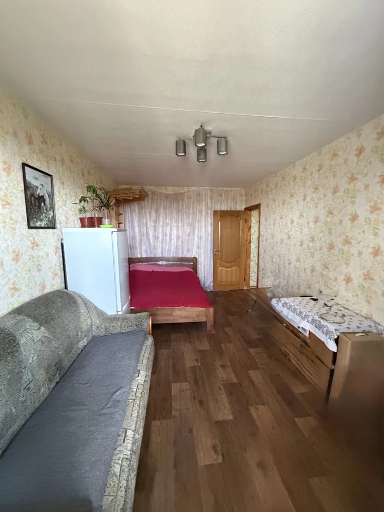 Продається 2-кімнатна квартира на вулиці Самолітній