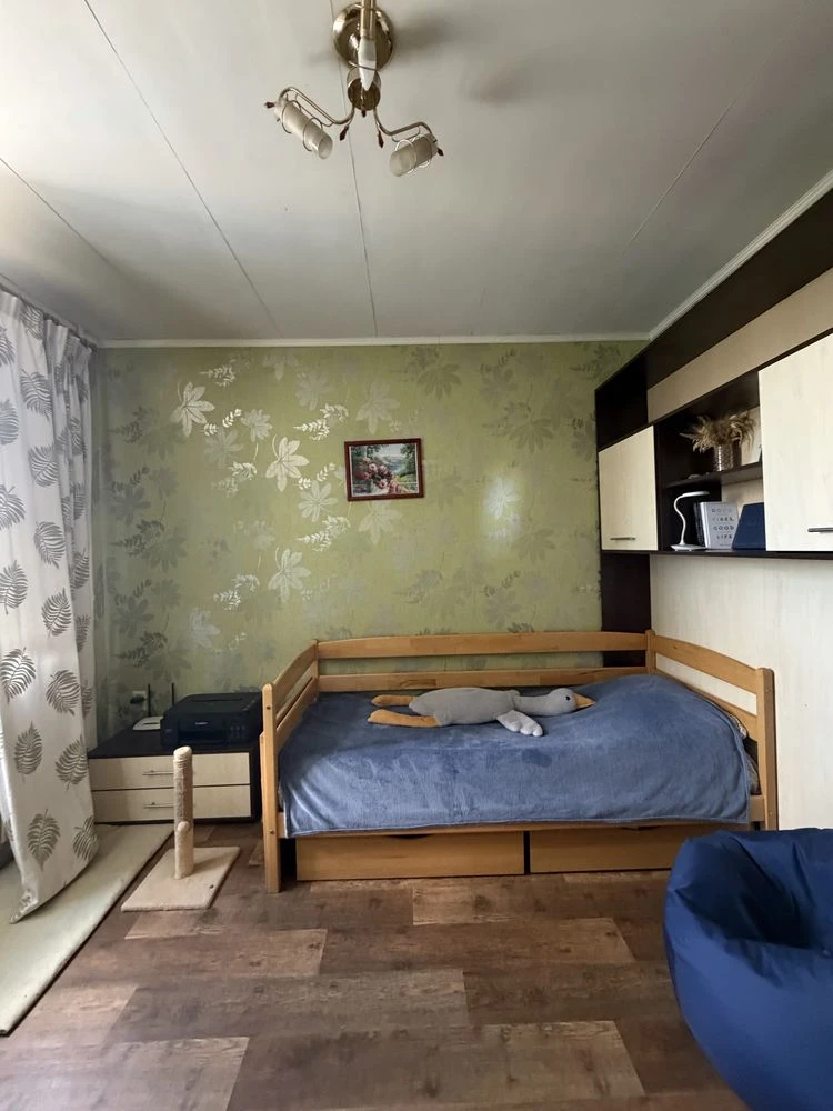 Продається 2-кімнатна квартира на вулиці Самолітній