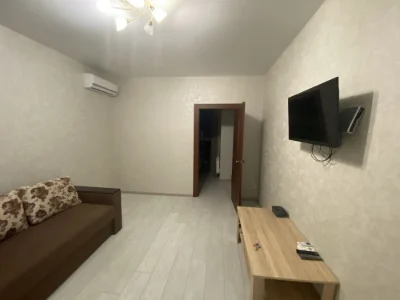продам 1к квартиру Драгоманова 2