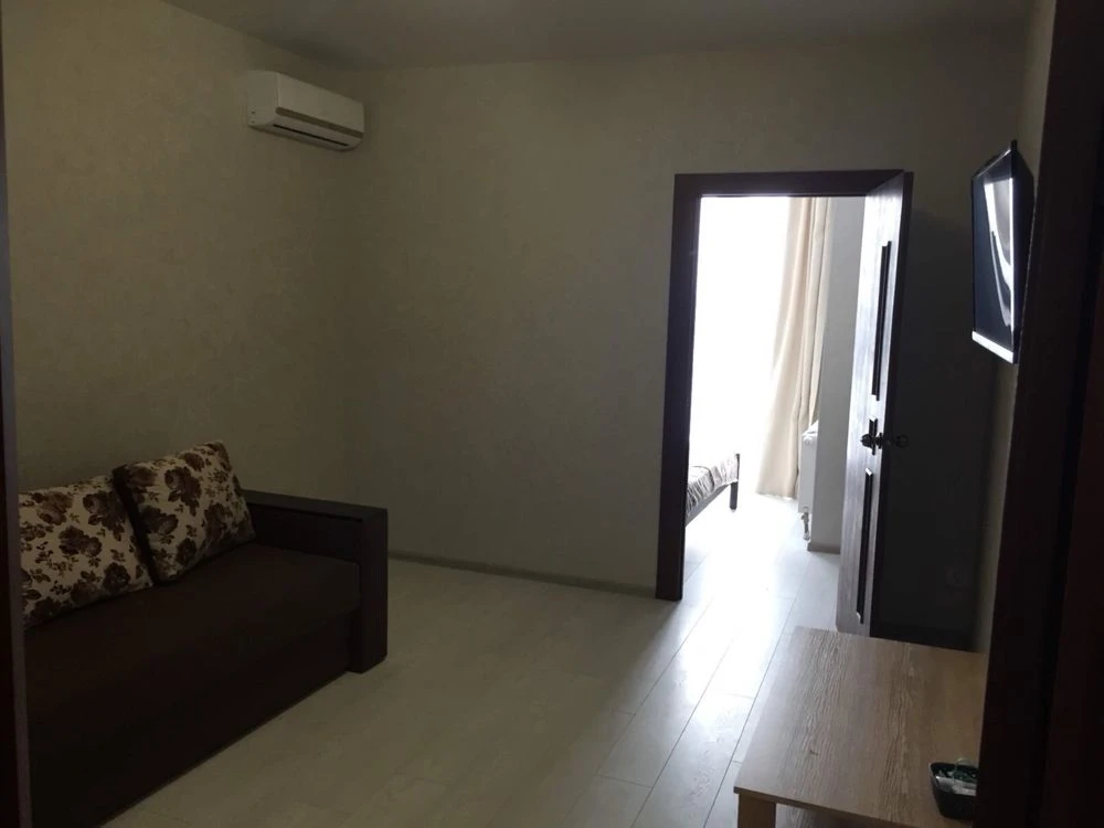 продам 1к квартиру Драгоманова 2