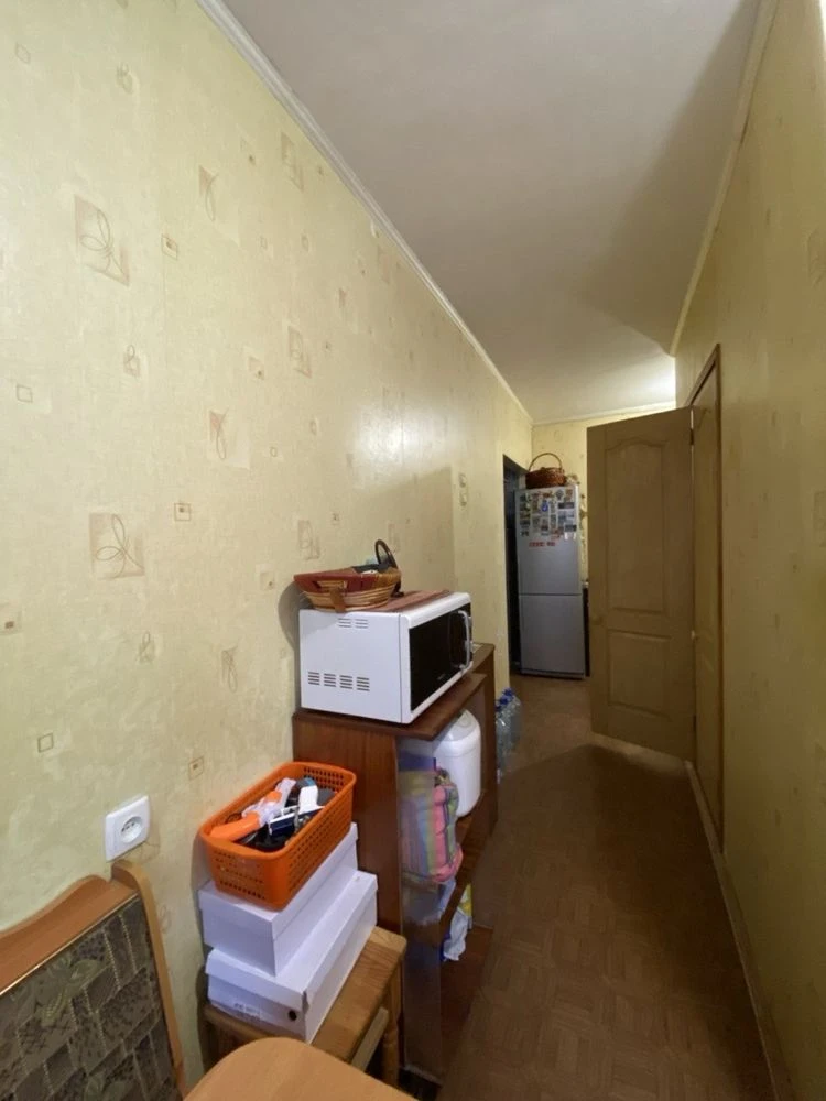 Selling 4 room apartment, Saltovo, Street of Heroes of Labor, 45