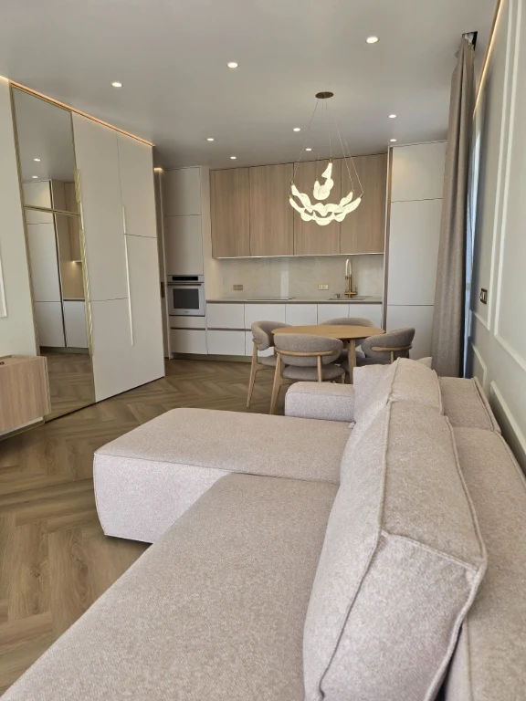 Stylish 1.5-room apartment for sale in the "Sadovy" residential complex in Uzhgorod
