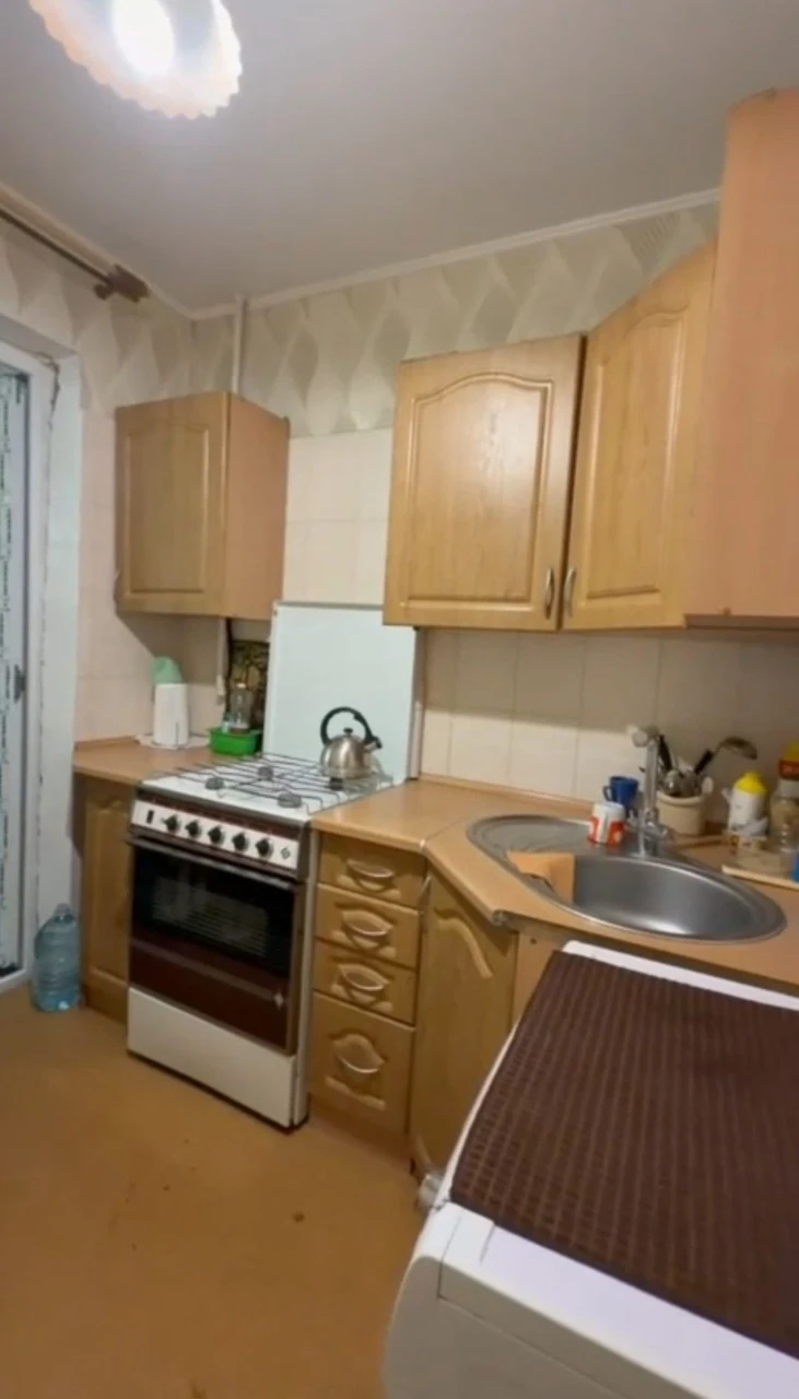 Черёмушки / Филатова  В продаже квартира 32 кв м.  1 этаж  З