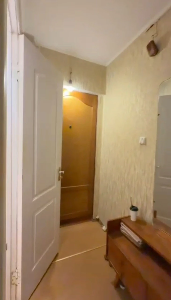 Черёмушки / Филатова  В продаже квартира 32 кв м.  1 этаж  З