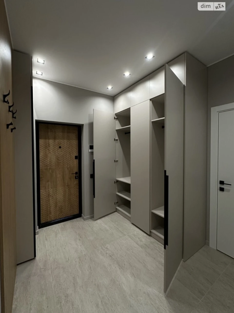 Apartment for Sale: New