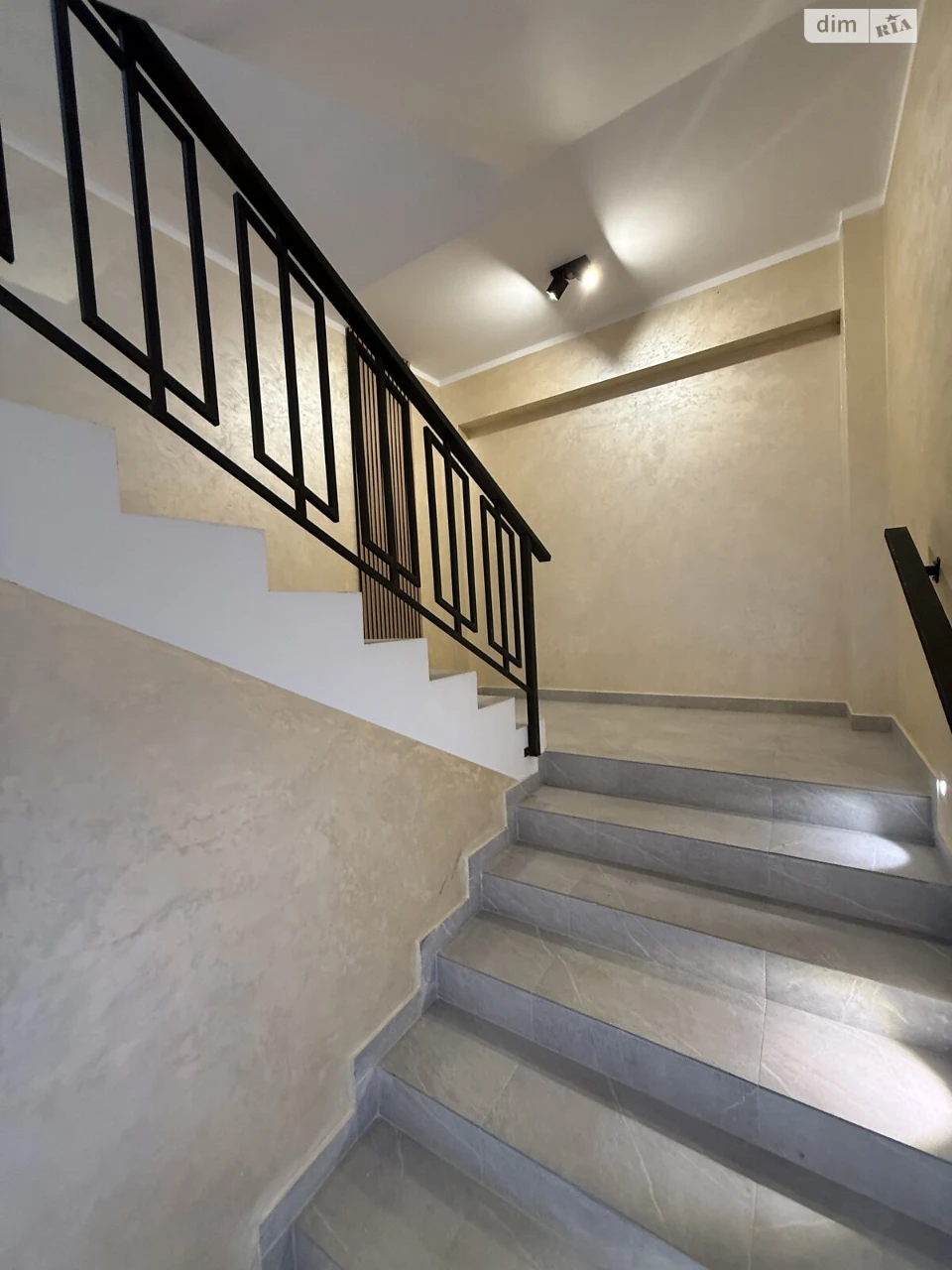 Apartment for Sale: New