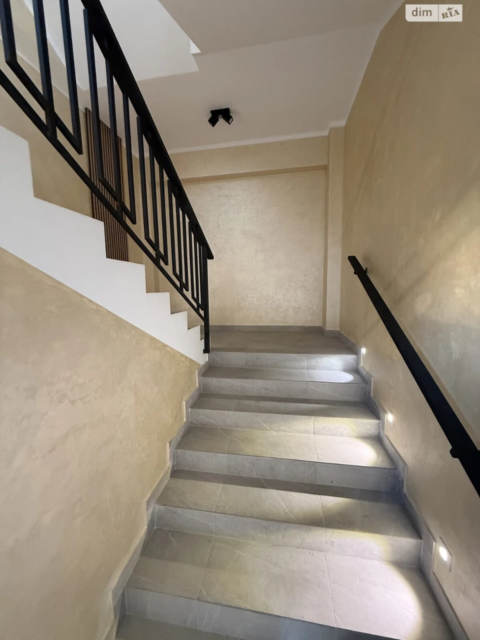 Apartment for Sale: New