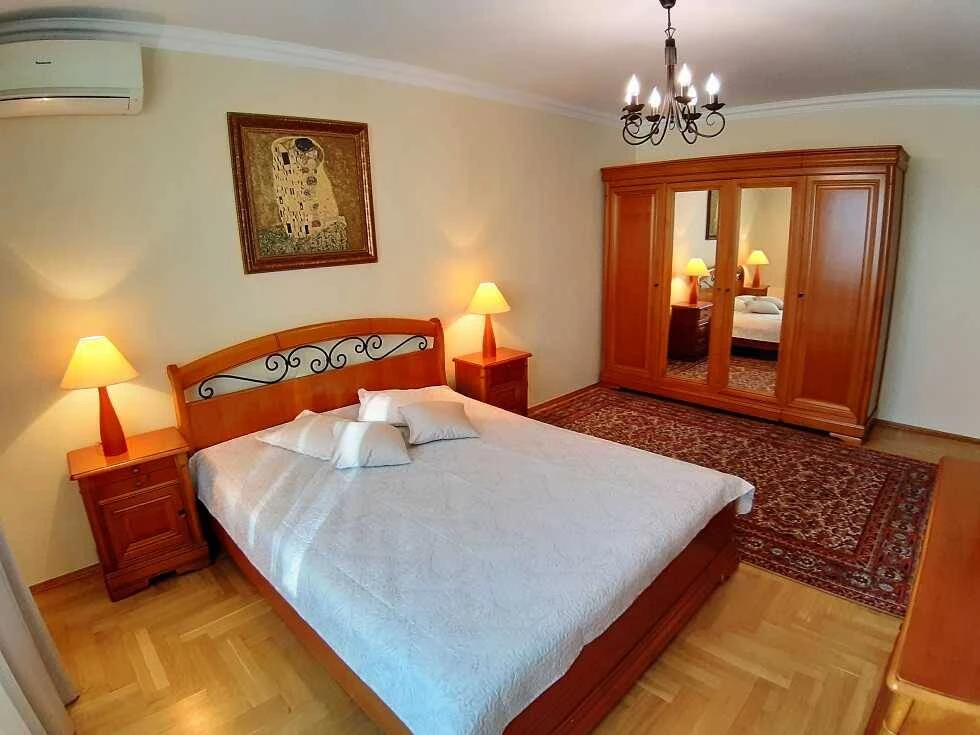 Long-term rental of a 2-bedroom apartment in Kyiv, Obolon, Marshal Tymoshenko Street