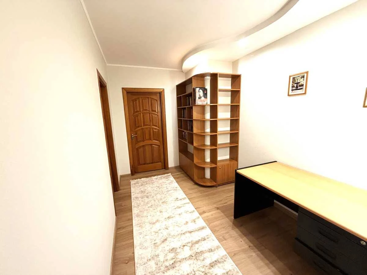 Long-term rental of a 2-bedroom apartment in Kyiv, Obolon, Marshal Tymoshenko Street