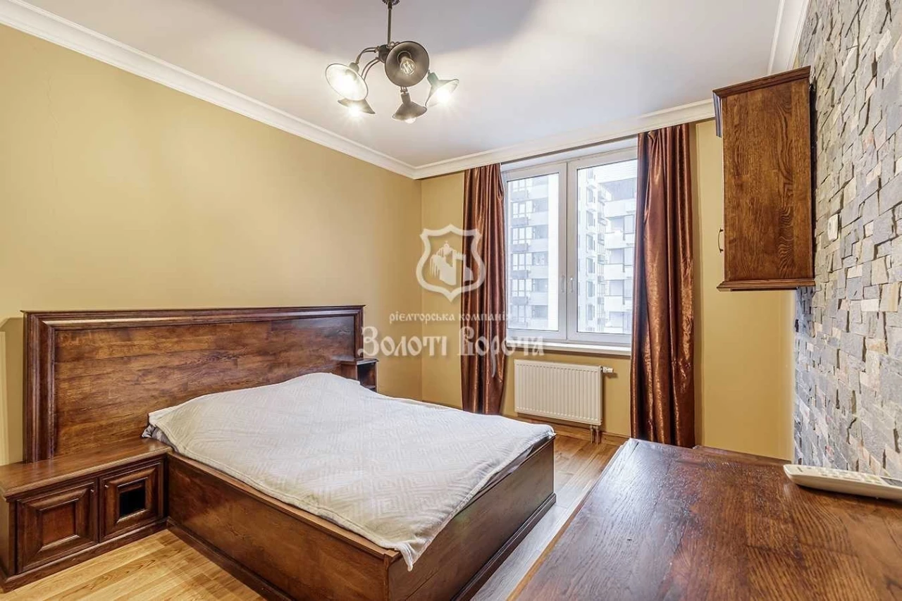 Sale of a 3-room apartment 117.2 m², Valeriy Lobanovskyi