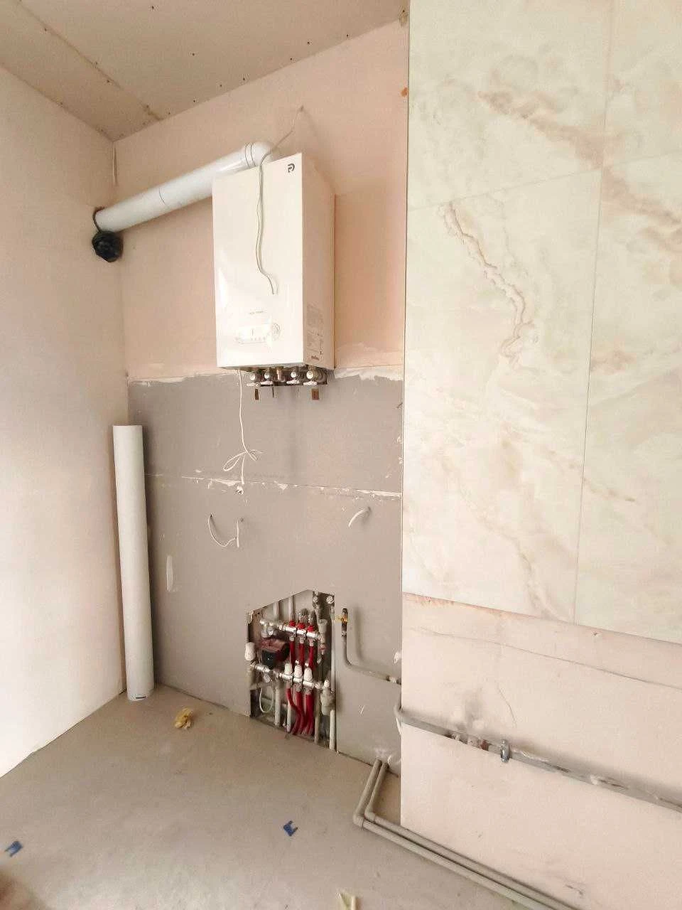 Sale of a 3-bedroom apartment 84 sq.m. Golden Coast / Fontan. Renovation
