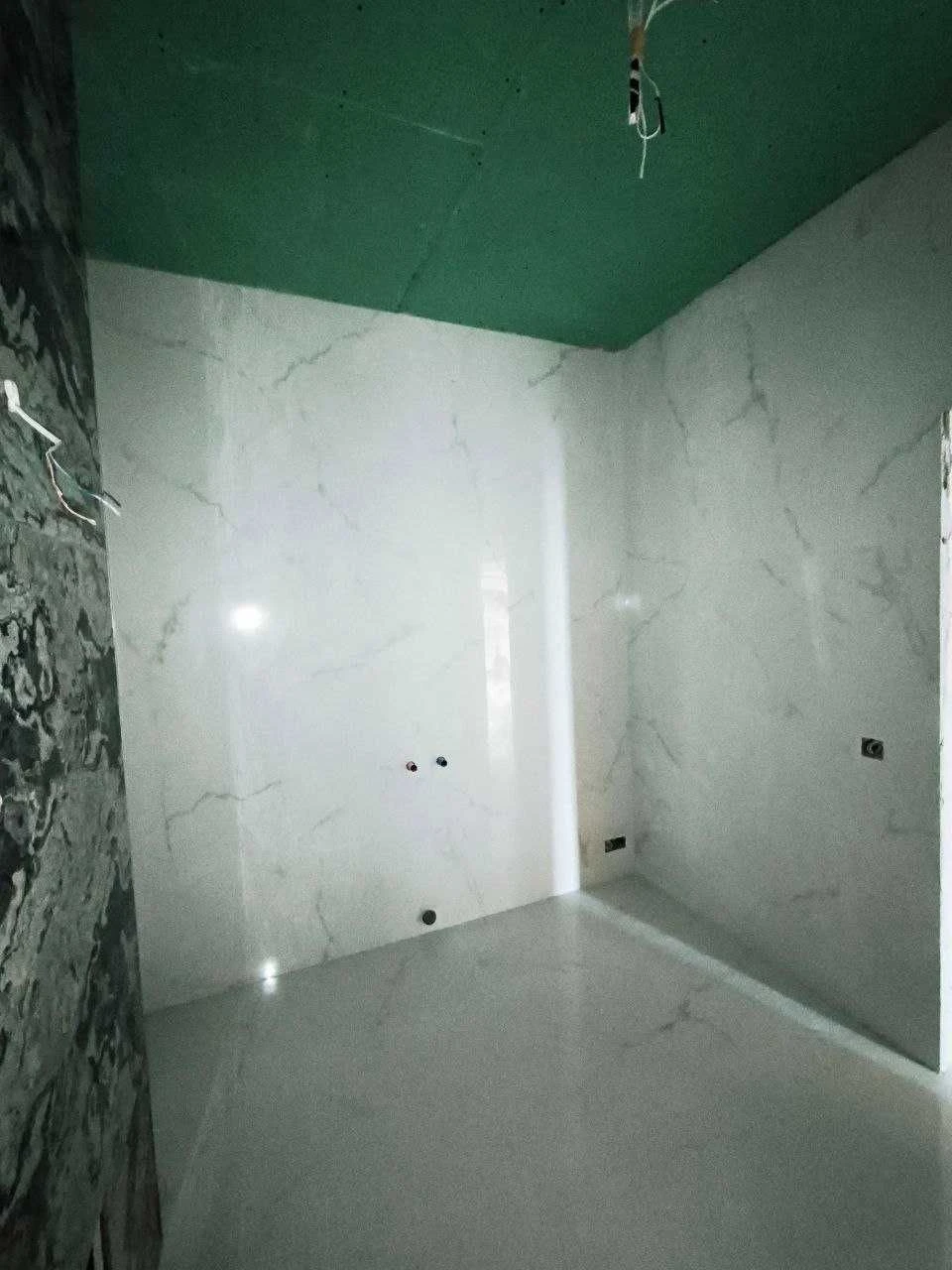 Sale of a 3-bedroom apartment 84 sq.m. Golden Coast / Fontan. Renovation