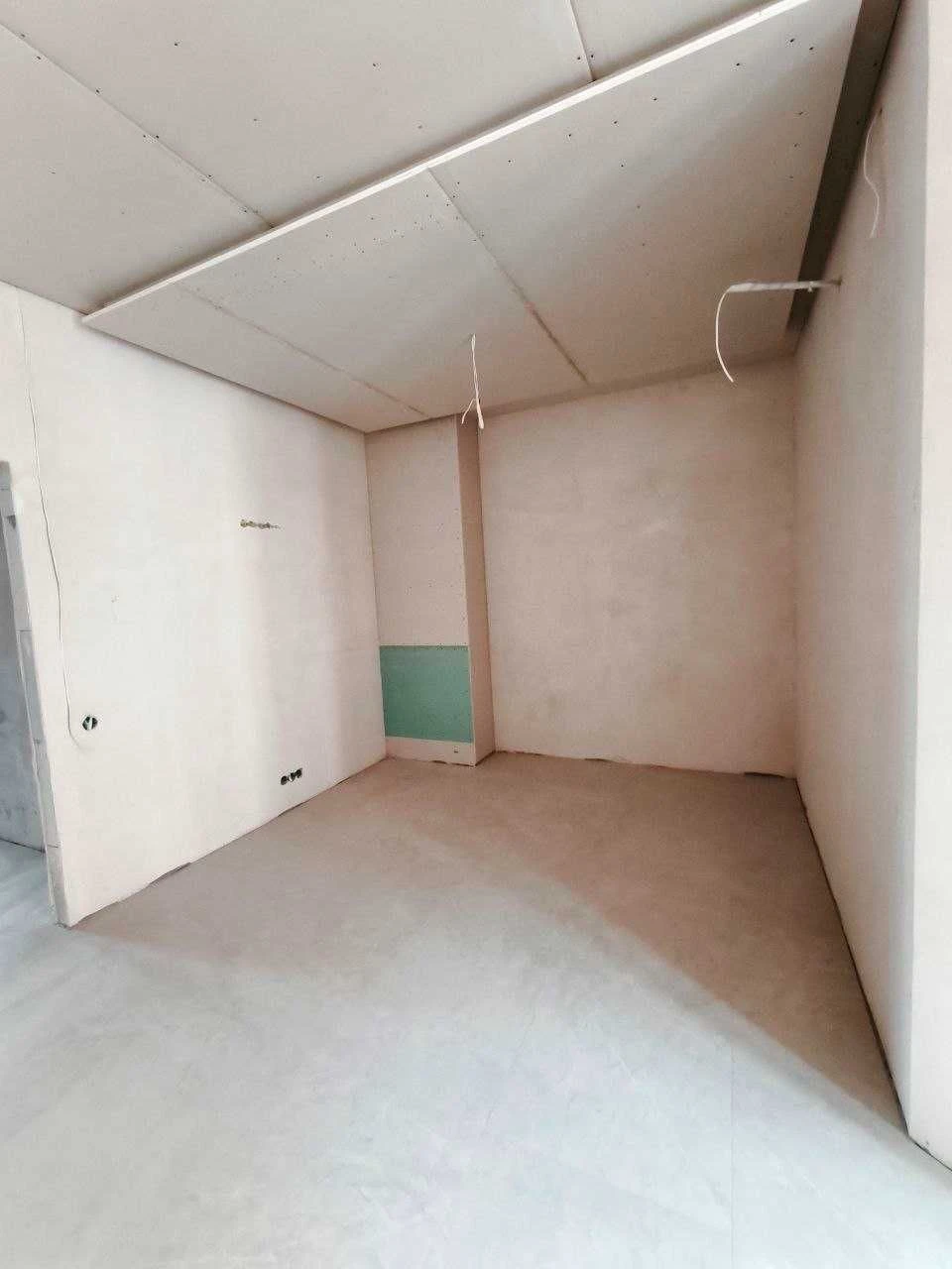 Sale of a 3-bedroom apartment 84 sq.m. Golden Coast / Fontan. Renovation