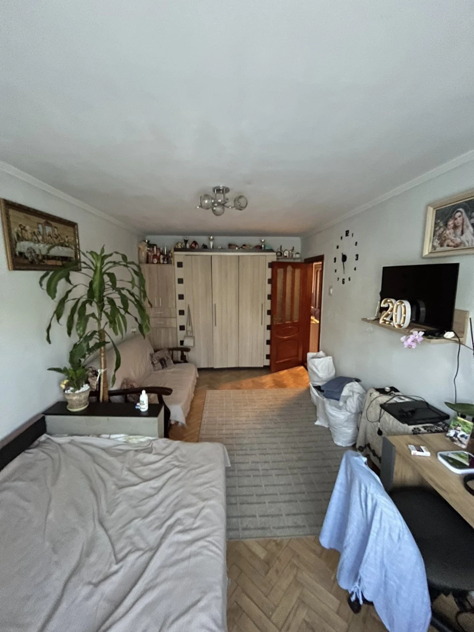 For Sale 3-room apartment 62.9 sq m with renovation