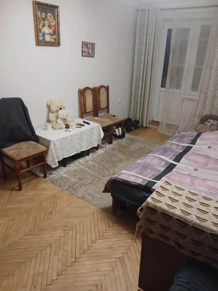 For Sale 3-room apartment 62.9 sq m with renovation