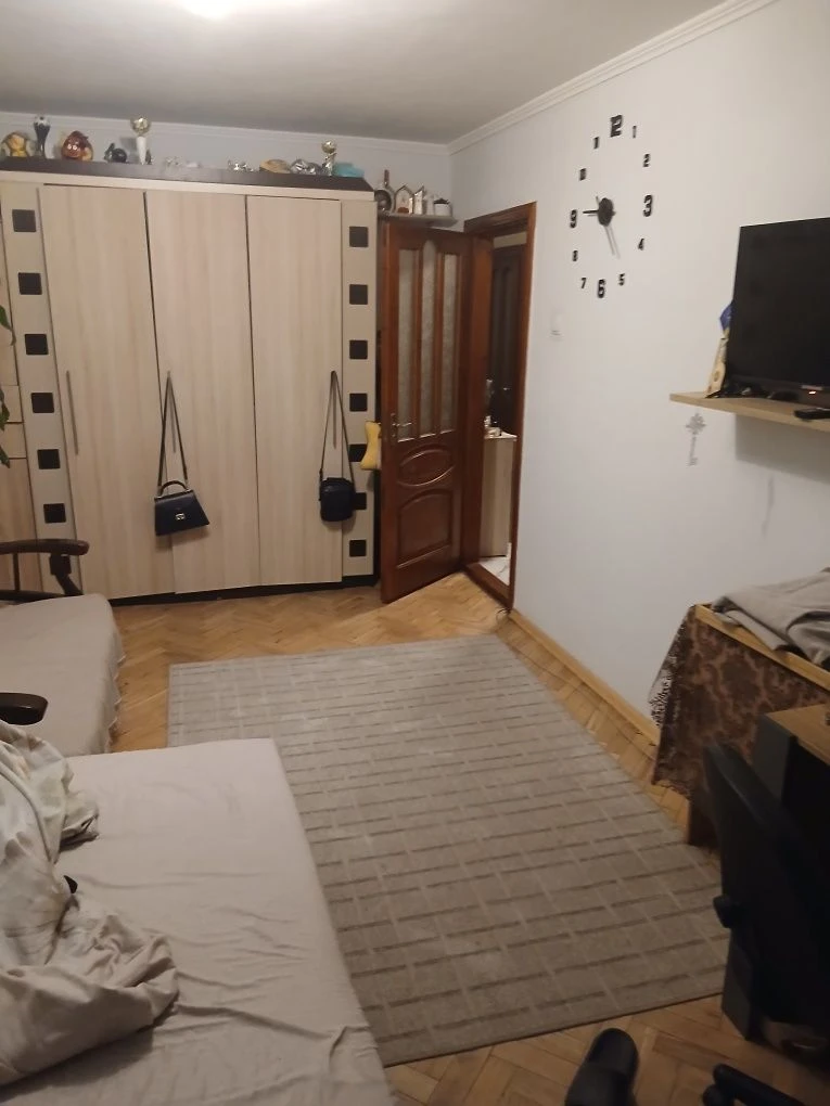For Sale 3-room apartment 62.9 sq m with renovation