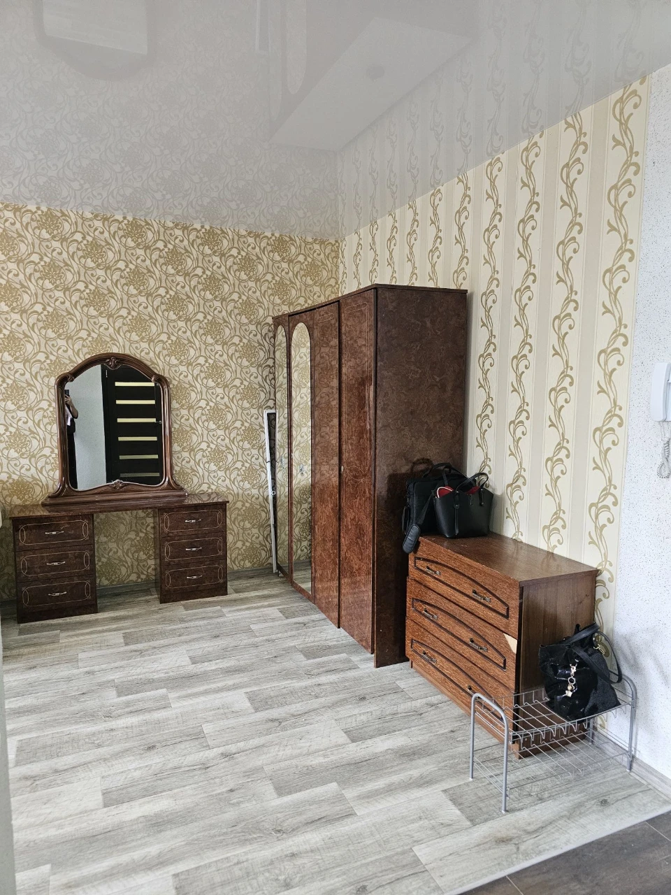 For Sale: 1-bedroom apartment, 44 sq m, in a new building, "Vremena Goda", Dacha 55 Street