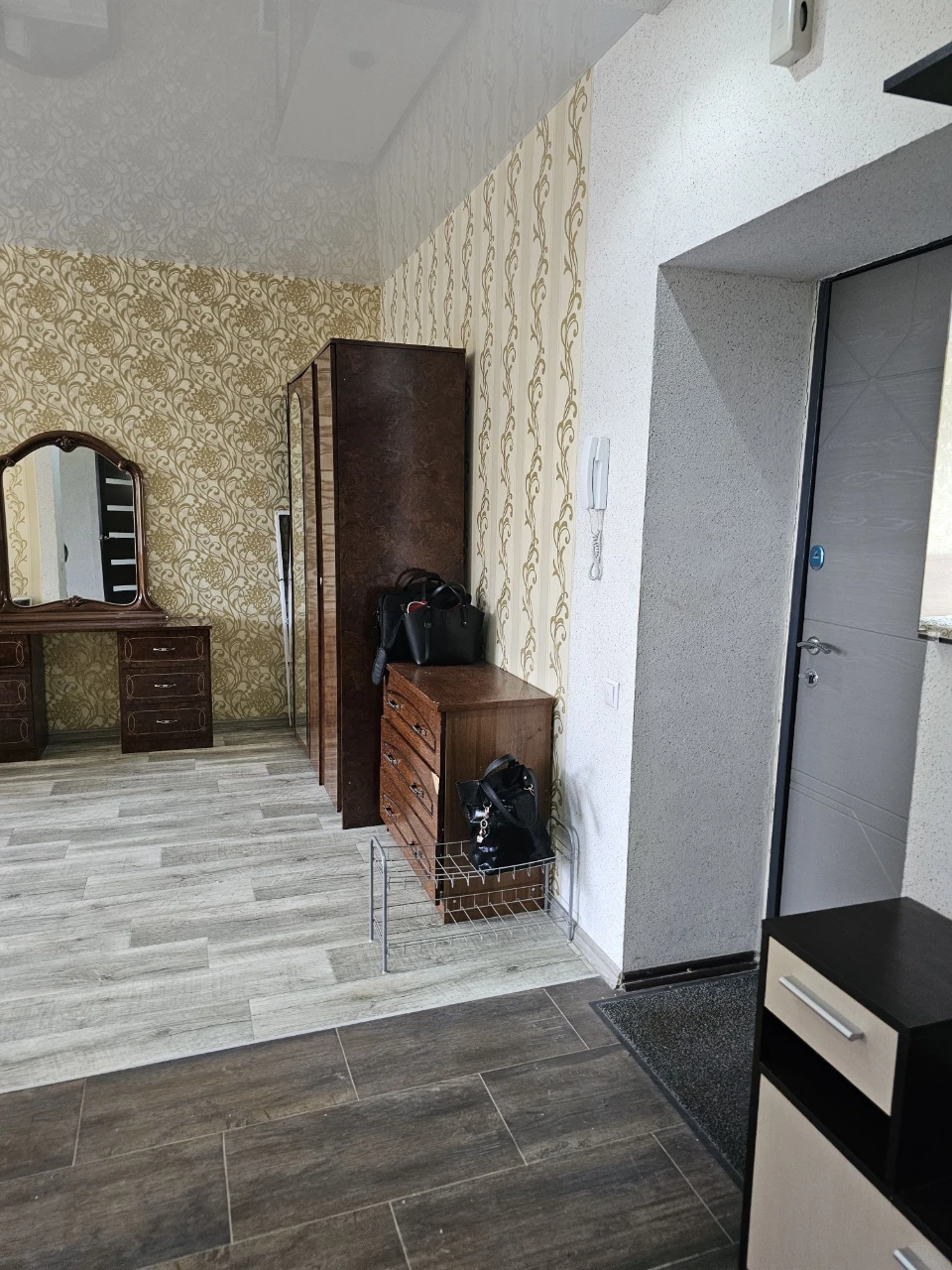 For Sale: 1-bedroom apartment, 44 sq m, in a new building, "Vremena Goda", Dacha 55 Street