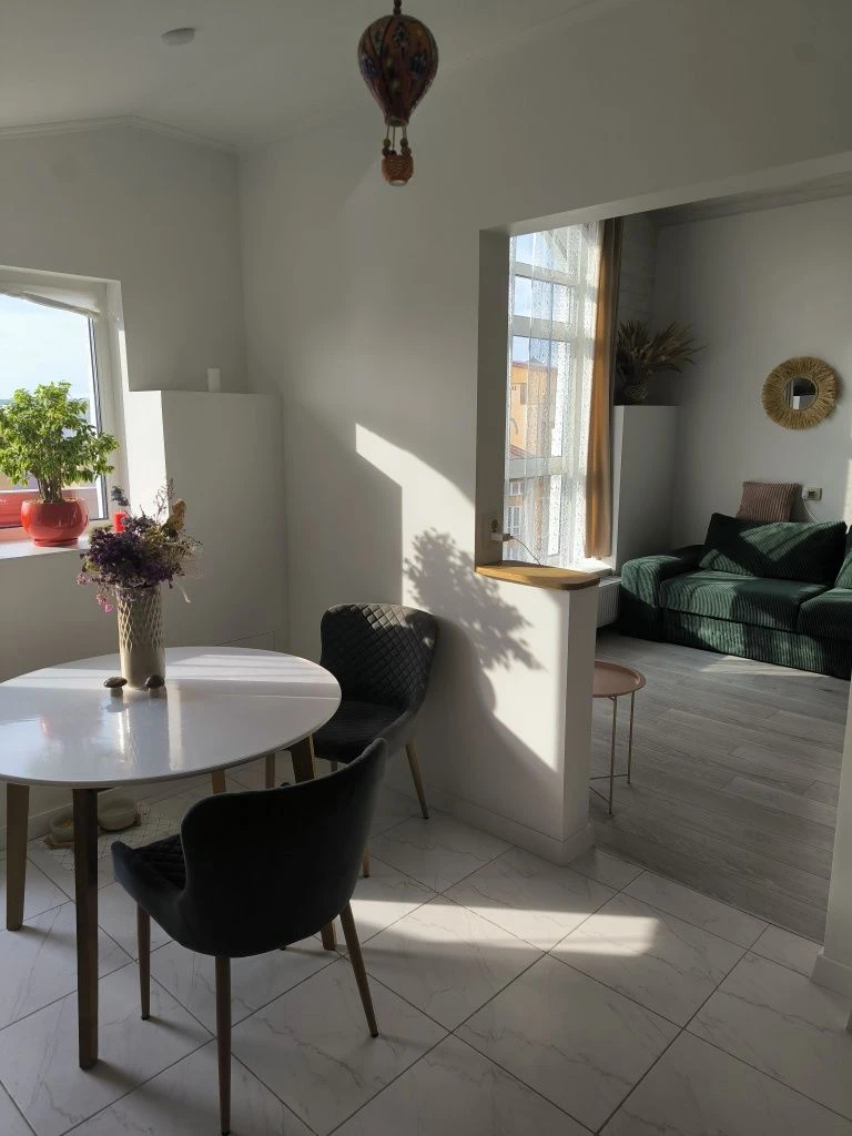 For sale, two-room new building in Maidan area