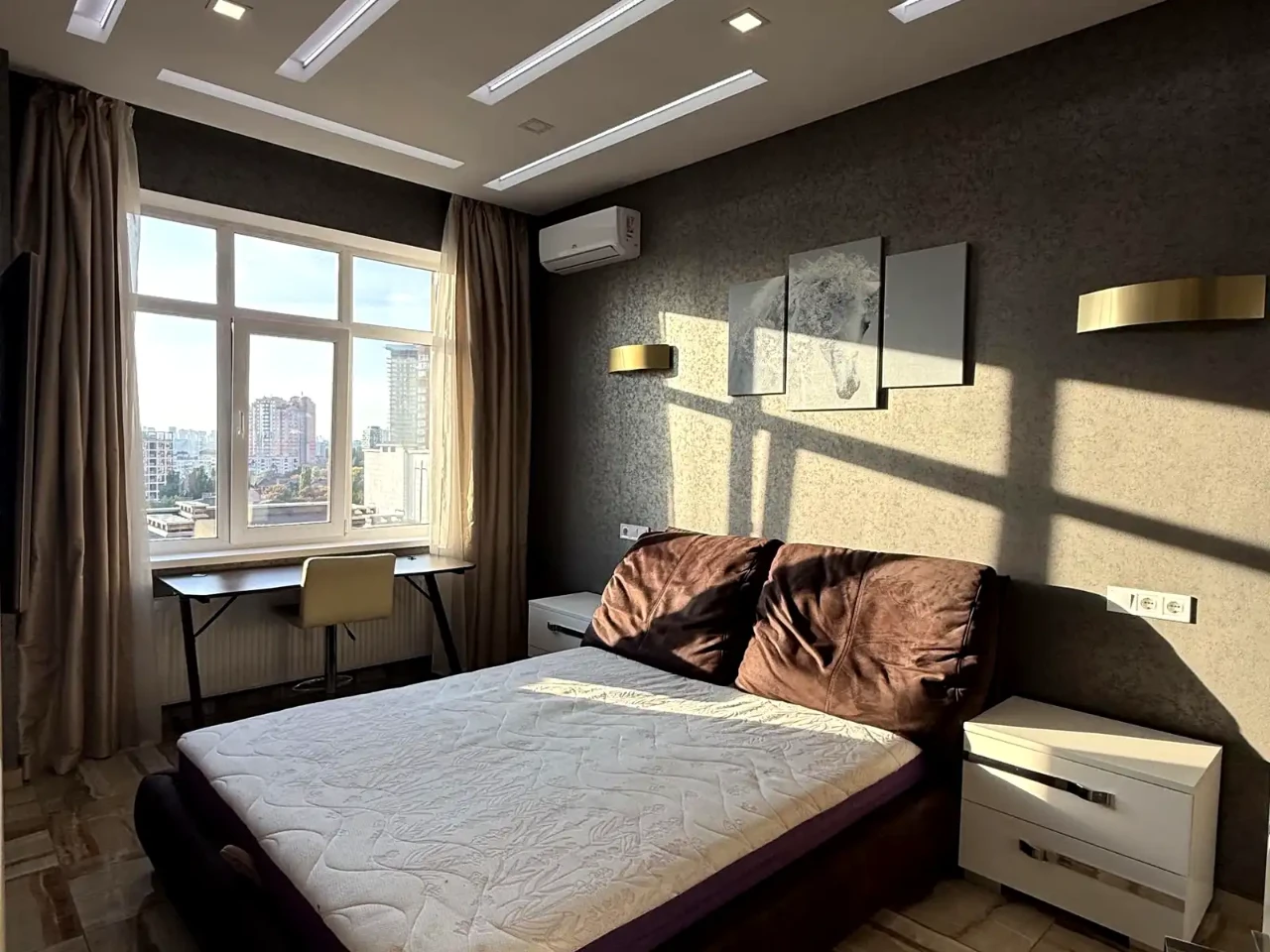 Сдам 1-комнатную квартиру 42 м² на 10-м этаже