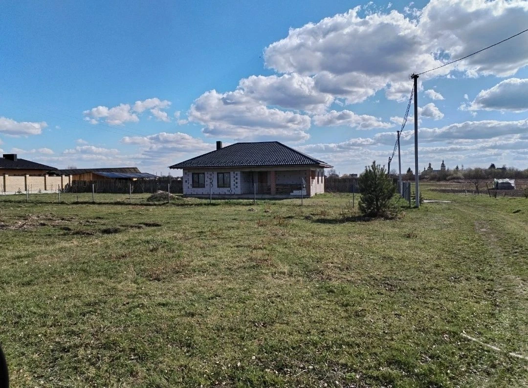 Продам будинок Озерце